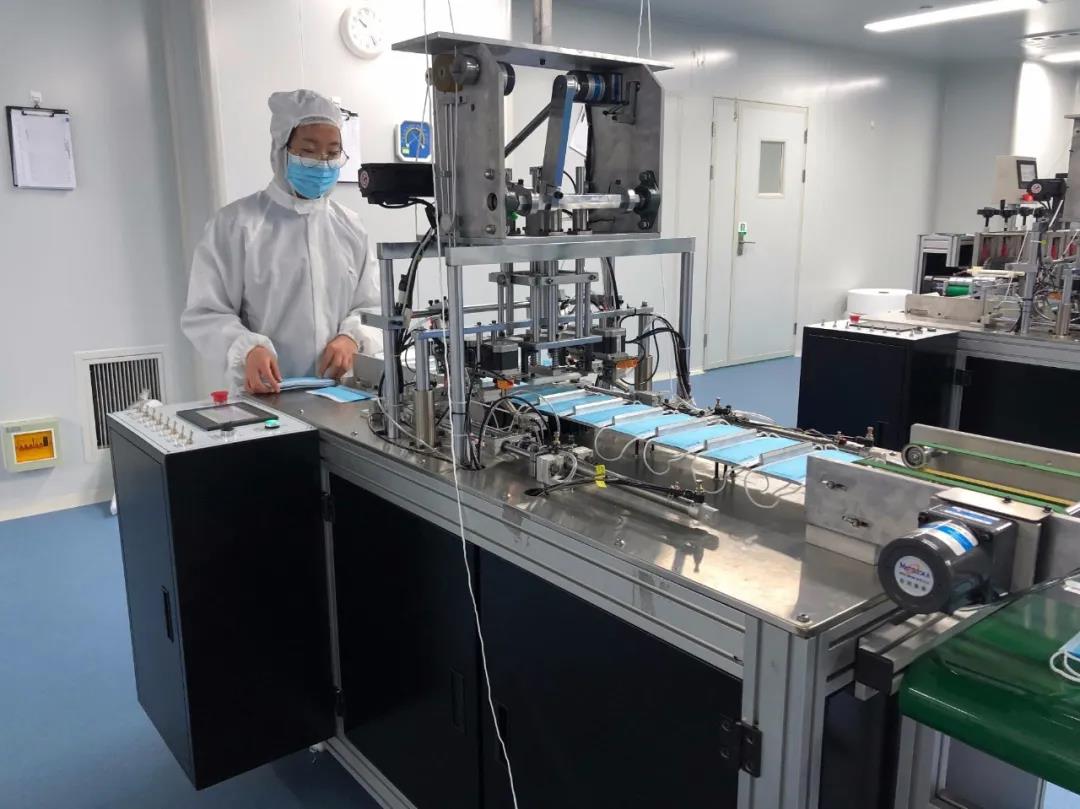 十萬(wàn)級(jí)醫(yī)用潔凈車(chē)間 十萬(wàn)級(jí)醫(yī)用潔凈車(chē)間